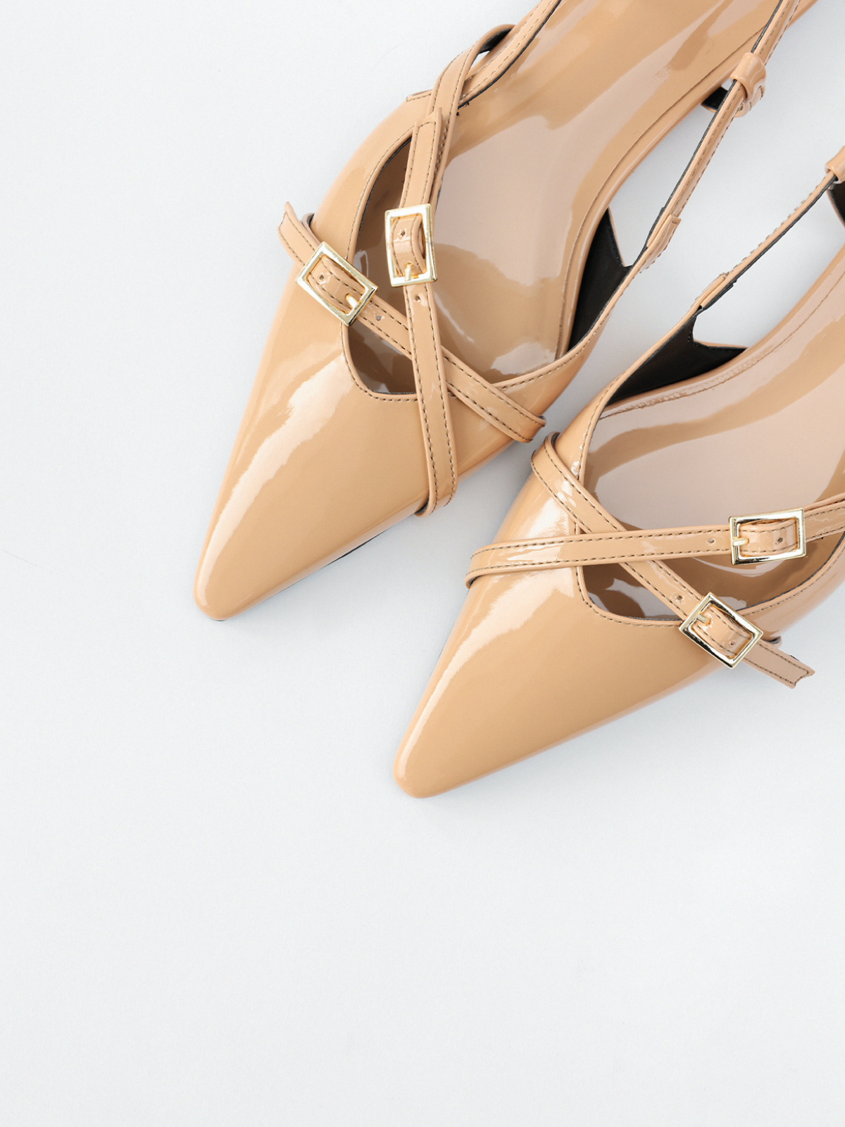 Nude Patent Buckle Detailed Pointy-Toe Ballet Flats Slingbacks