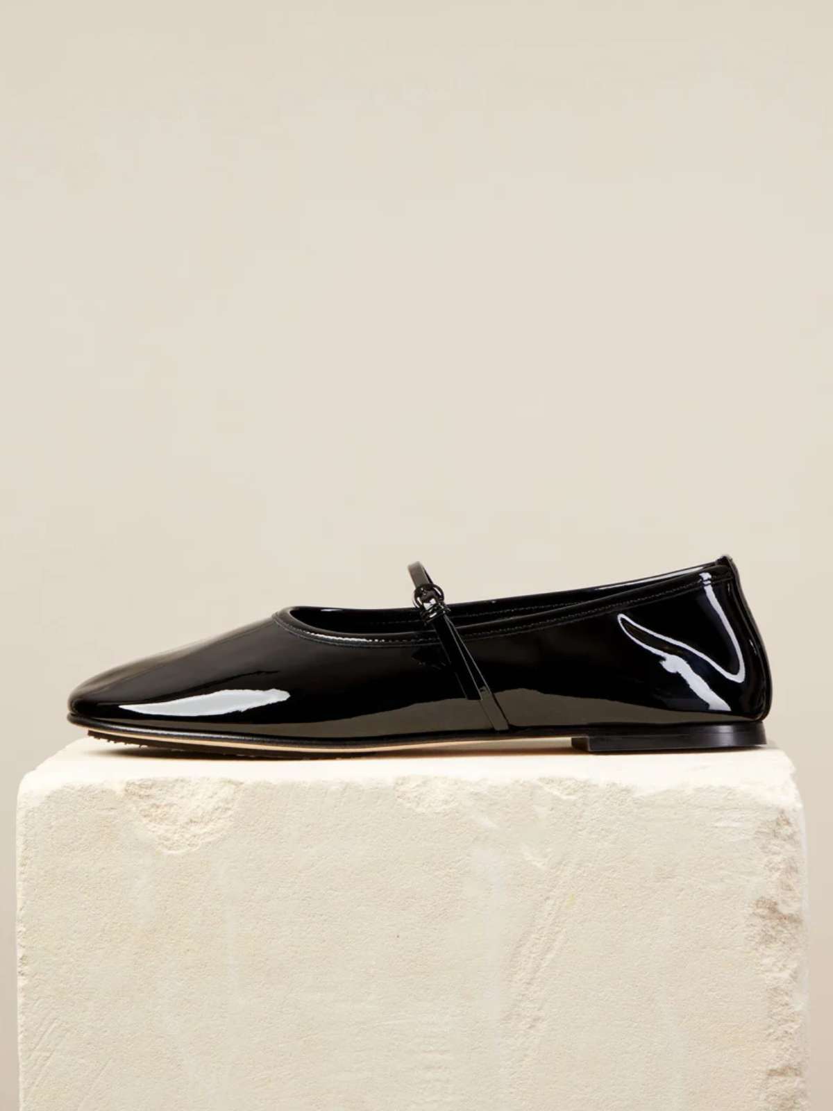 Black Patent Round-Toe Ballet Flats Mary Janes With Thin Buckle Strap